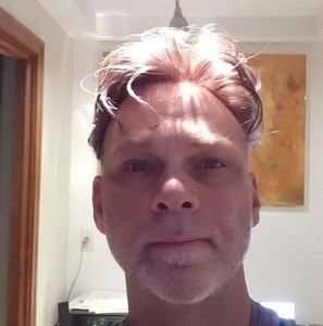 Meet your Posher, Daniel philippe